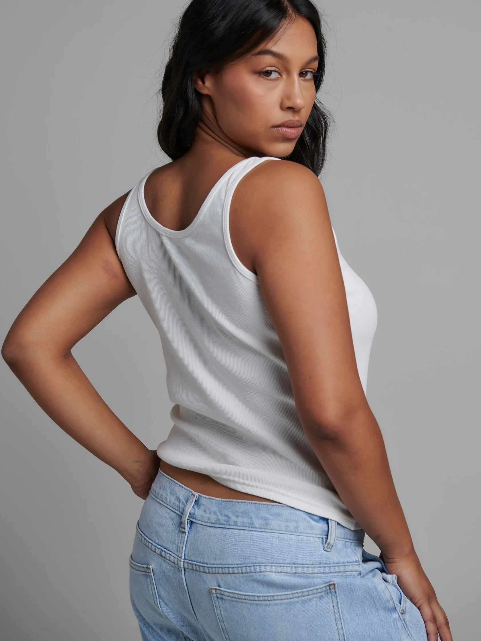 BAYSE BRAND Womens Jordy Tank - White