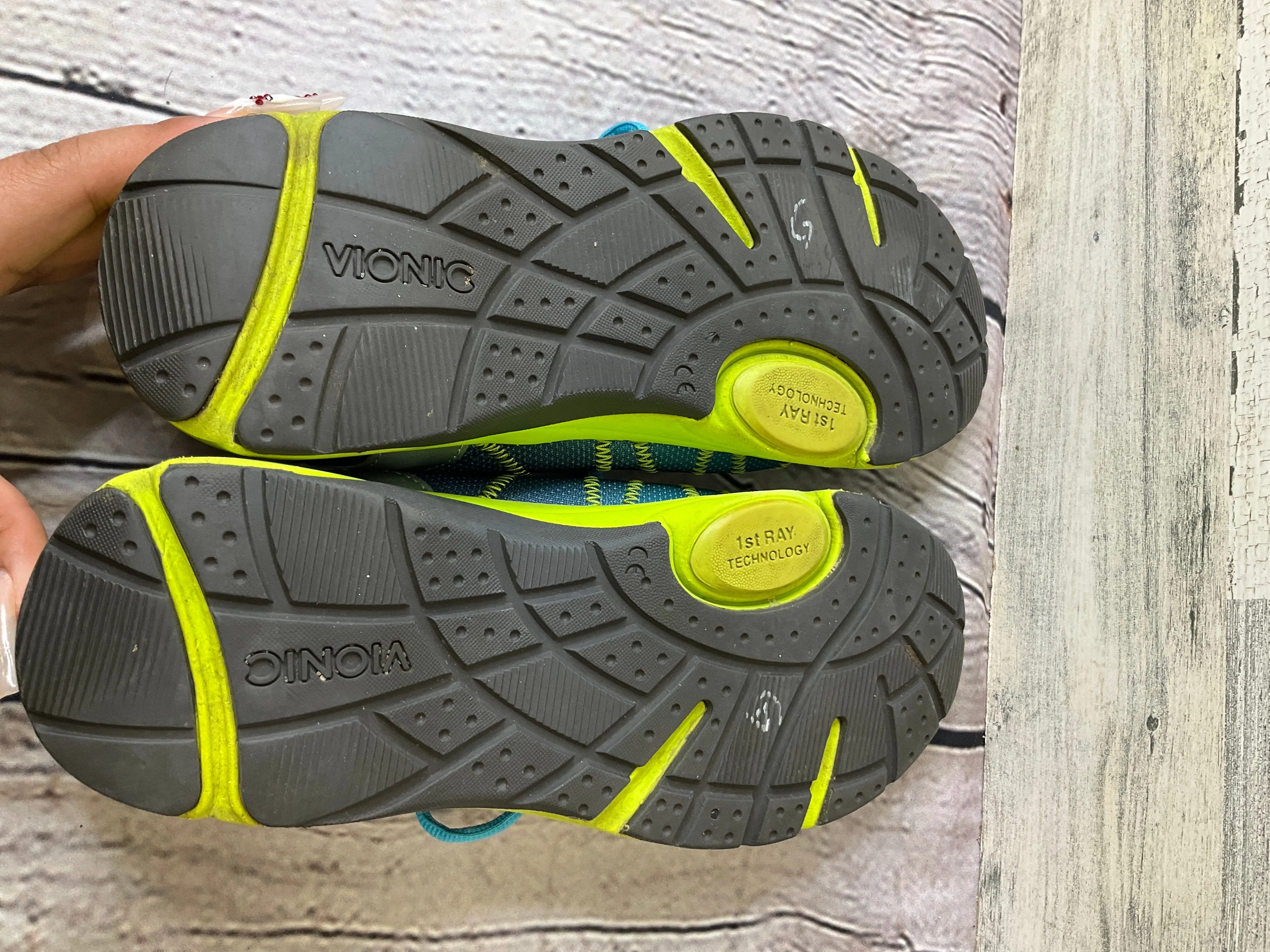 Shoes Athletic By Vionic  Size: 8