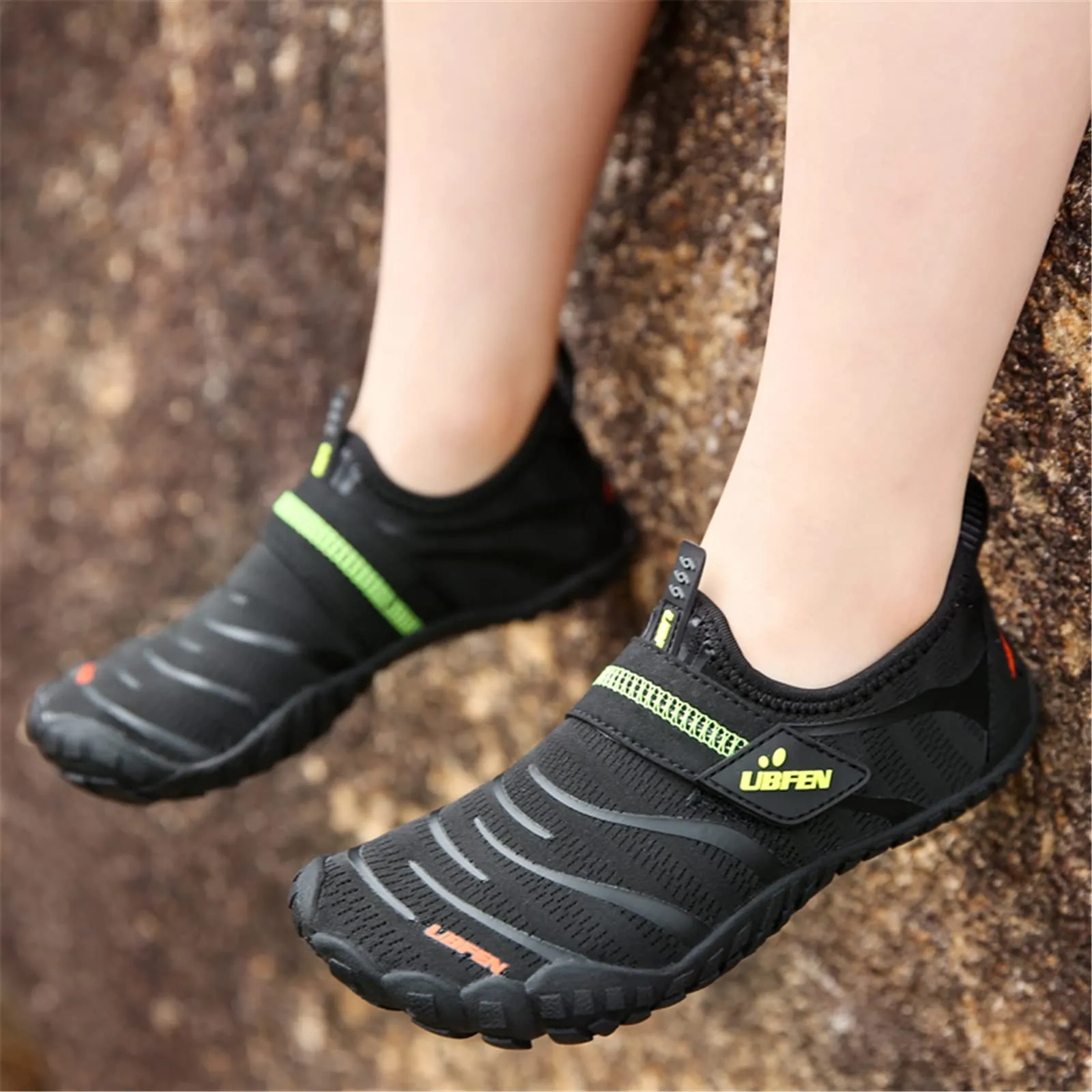 UBFEN Water Shoes for Kids Boys Girls Aqua Socks Barefoot Beach Sports Swim Pool Quick Dry Lightweight Toddler Little Big Kid A Black Green 8 Big Kid