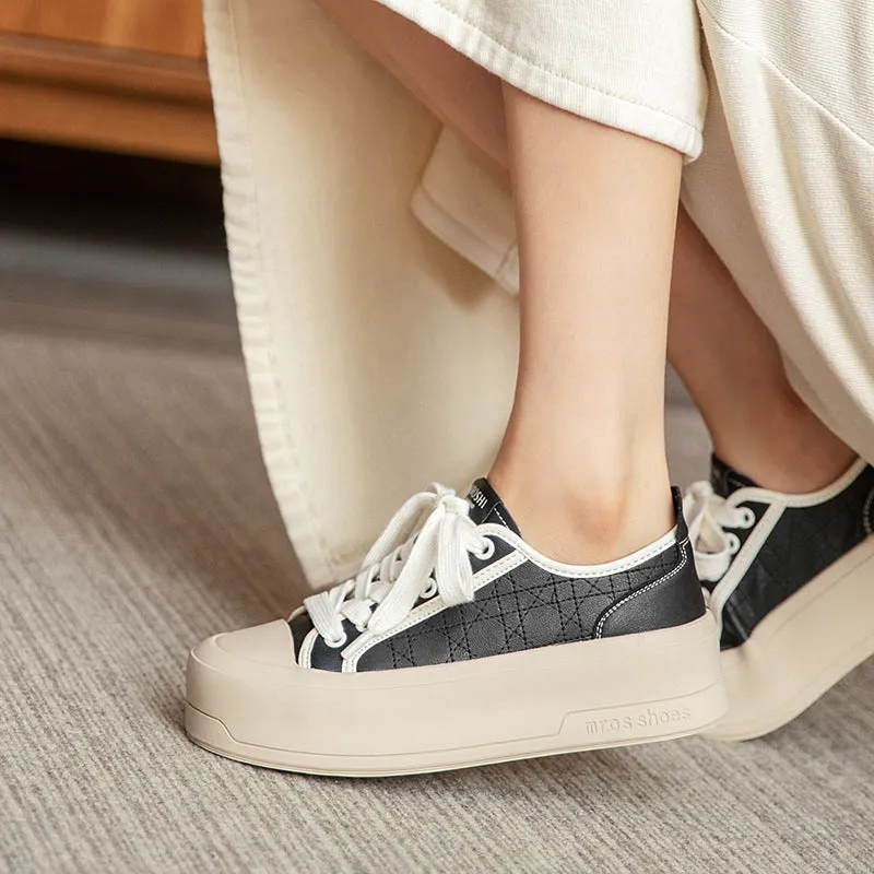 Women Retro Leather Flat Thick Soled Casual Shoes